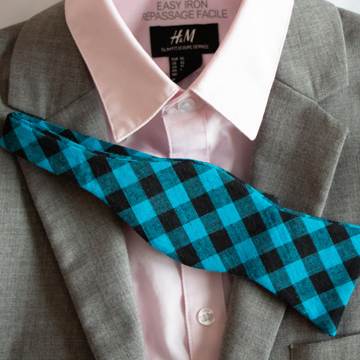 Approachable Scott - Blue and Black Cotton Self-Tied Bow Tie Outfit Idea